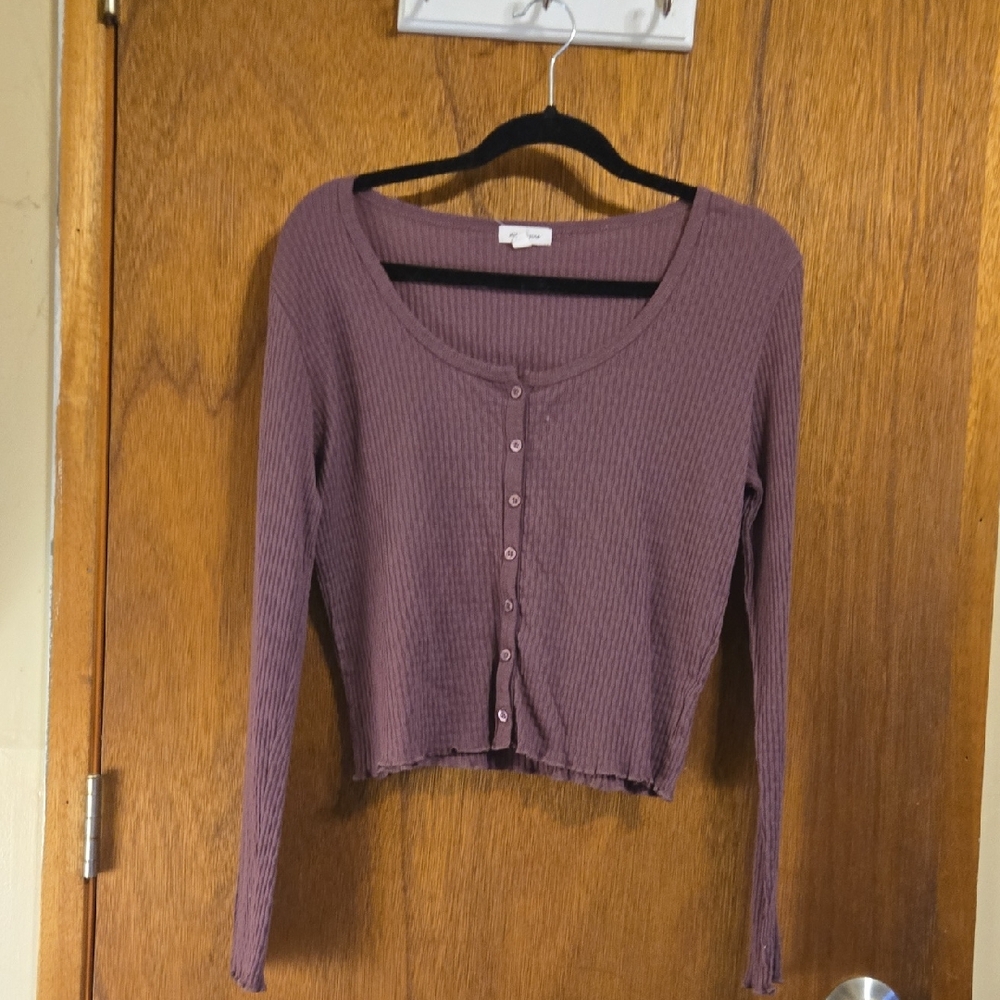 Elegant Mauve Button-Down Ribbed Top
